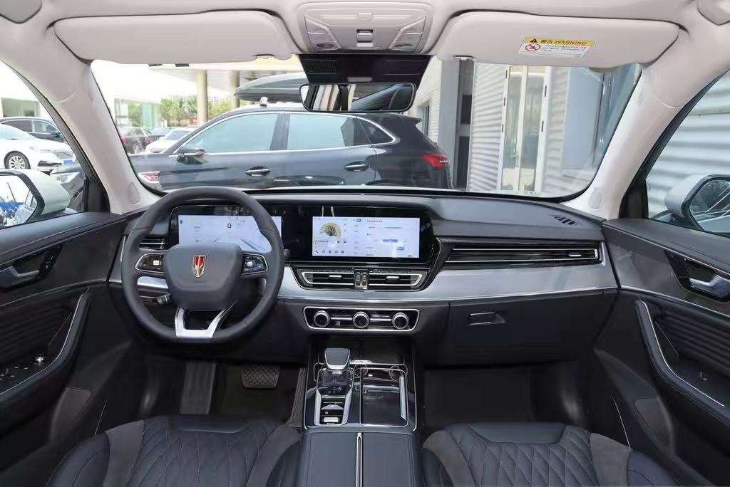 Hongqi HS5, 2022
