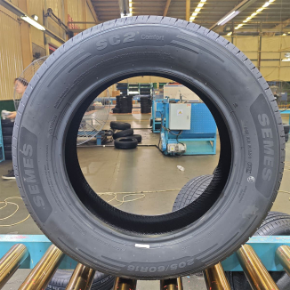 12.00 R20 Tire